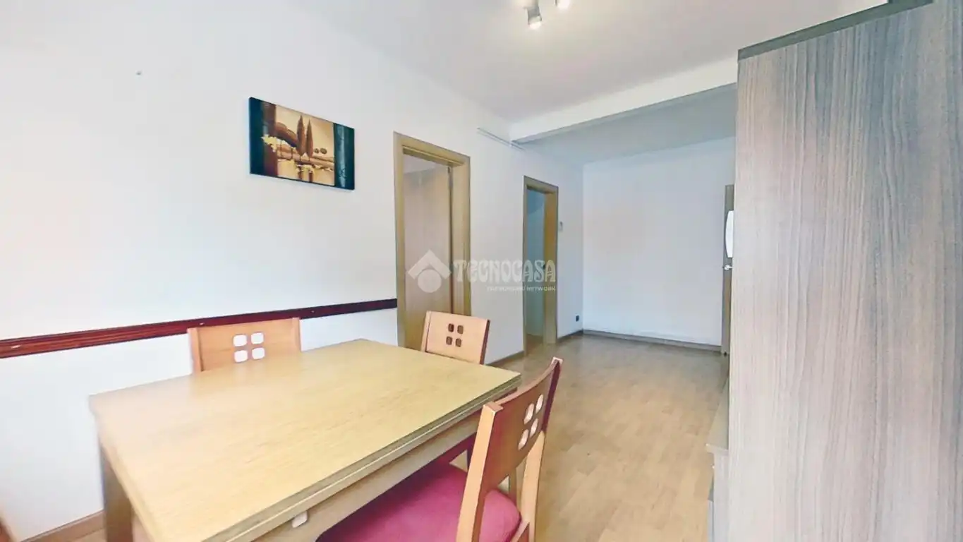Comedor de Piso en venta en Barcelona con Calefacción y Parquet