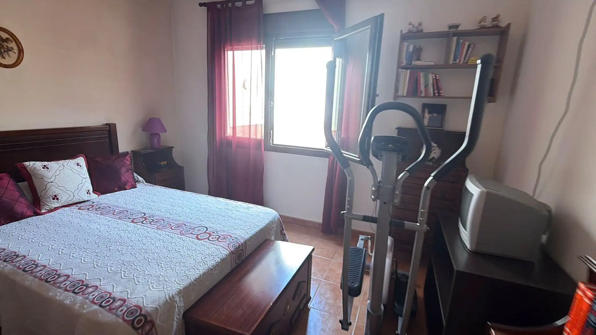 Casa amb terrassa en venda a Calle Poniente, imagen 3