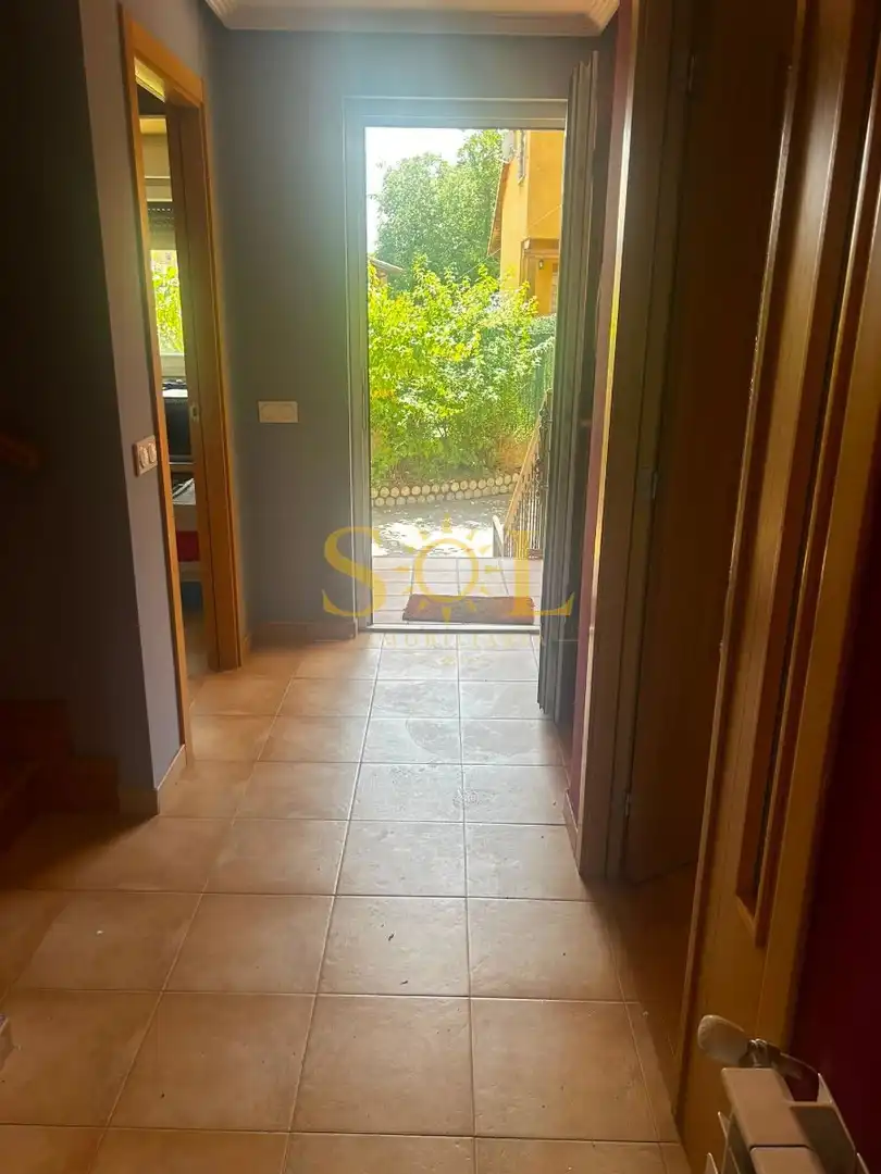 Casa o chalet en venta en Onzonilla con Calefacción, Jardín privado y Terraza