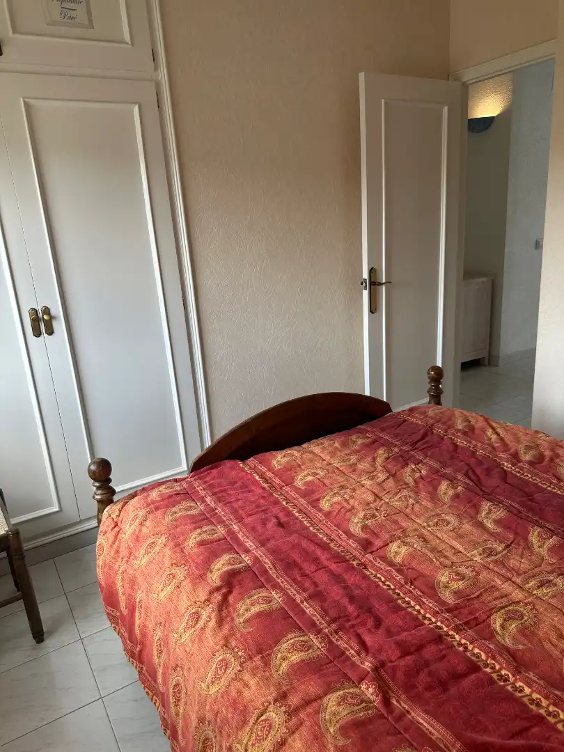 Habitación de Apartamento en venta en L'Escala con Calefacción, Terraza y Amueblado