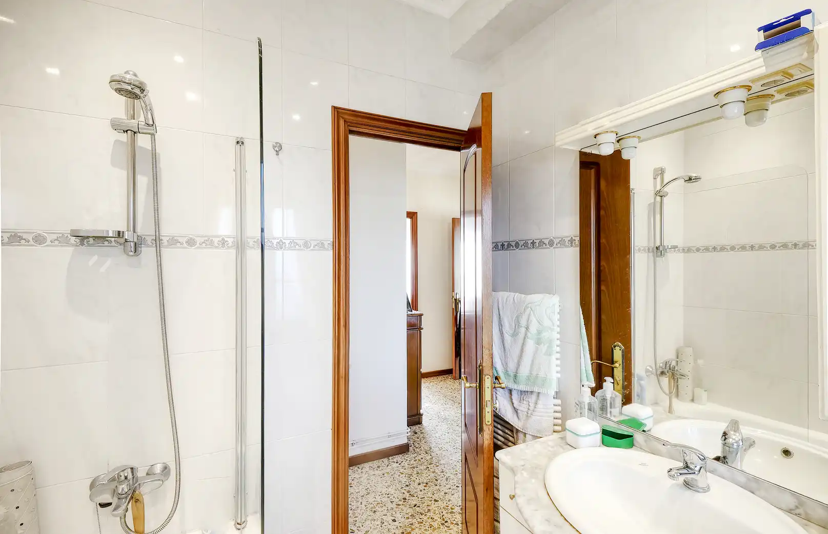Baño de Casa o chalet en venta en Bergondo con Calefacción, Jardín privado y Horno