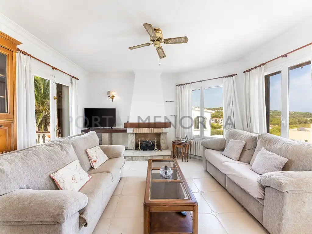 Sala d'estar de Casa o xalet en venda en Es Mercadal amb Aire condicionat, Calefacció i Jardí privat