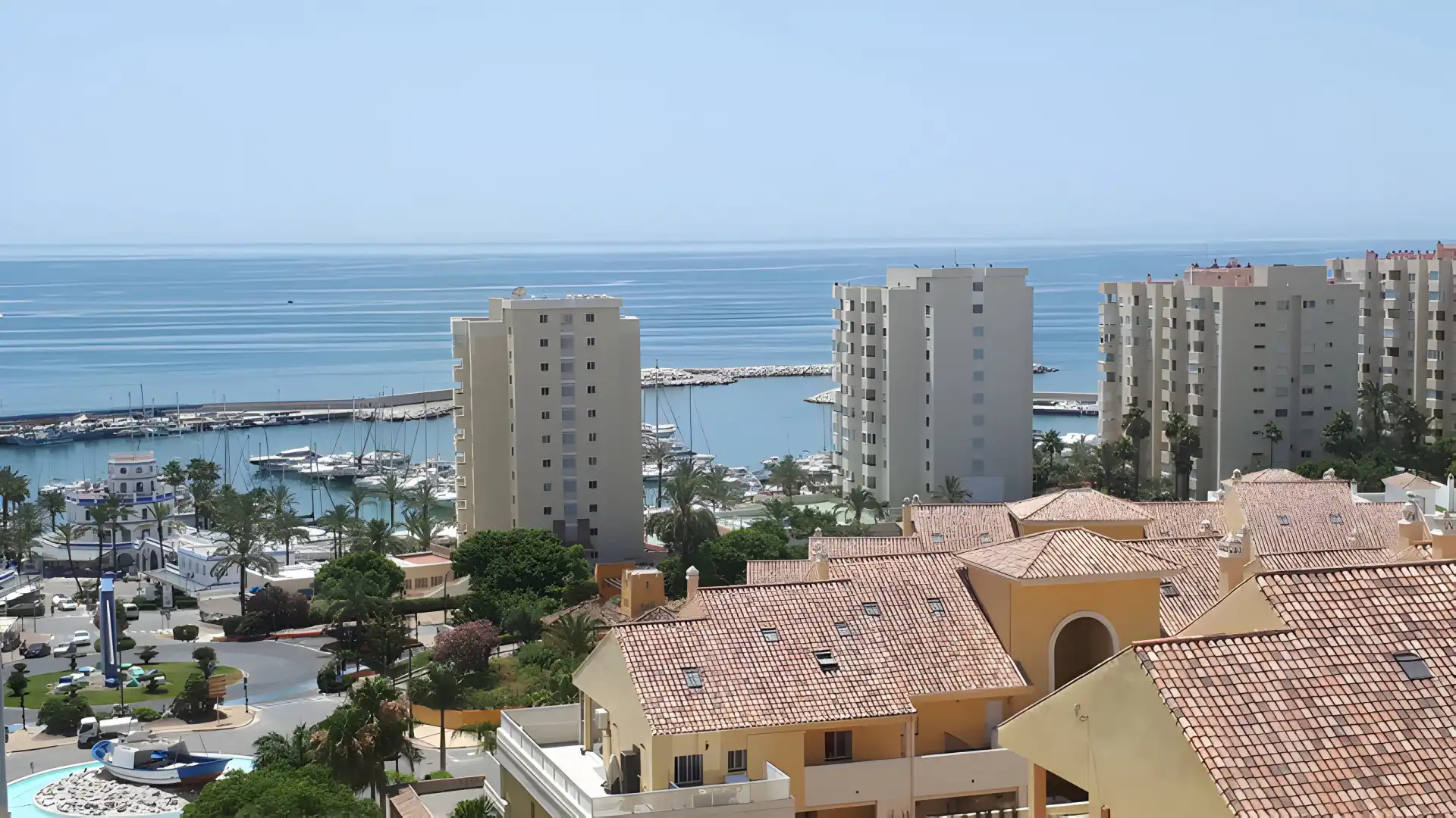 Apartament amb piscina en venda a Estepona Pueblo