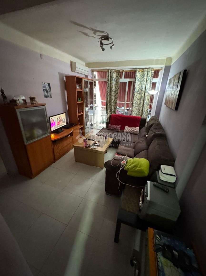 Sala d'estar de Pis en venda en  Sevilla Capital