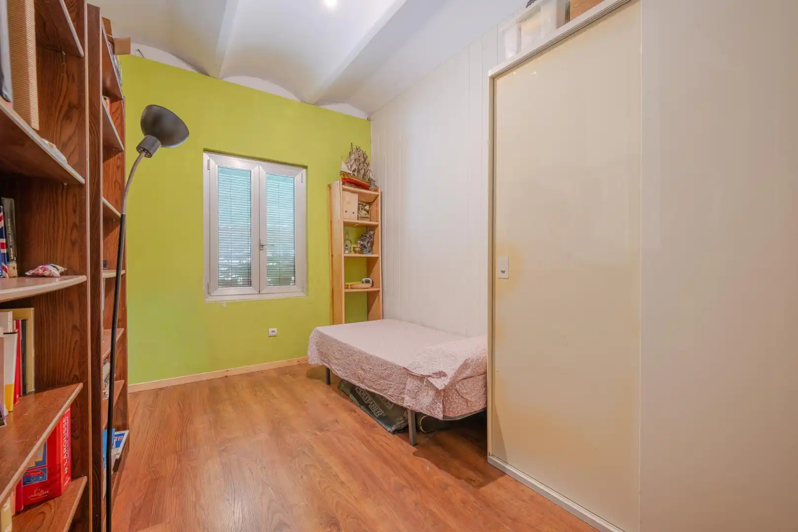 Habitación de Piso en venta en Girona con Parquet