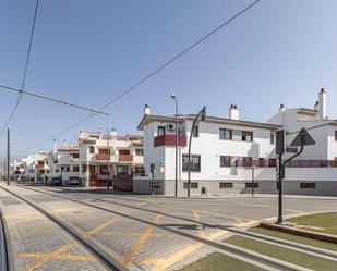 Vista exterior de Casa o xalet en venda en Armilla amb Aire condicionat, Calefacció i Terrassa