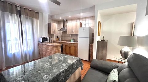 Foto 2 de Piso de alquiler en Baeza, Jaén