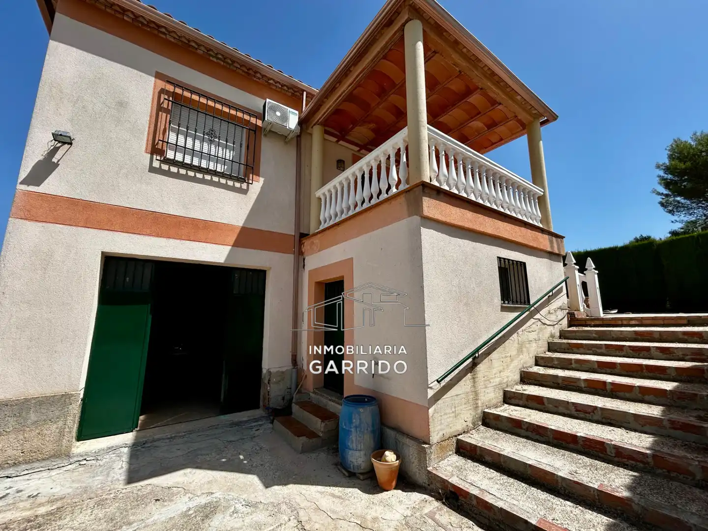 Vista exterior de Casa o chalet en venta en Úbeda con Aire acondicionado, Jardín privado y Terraza