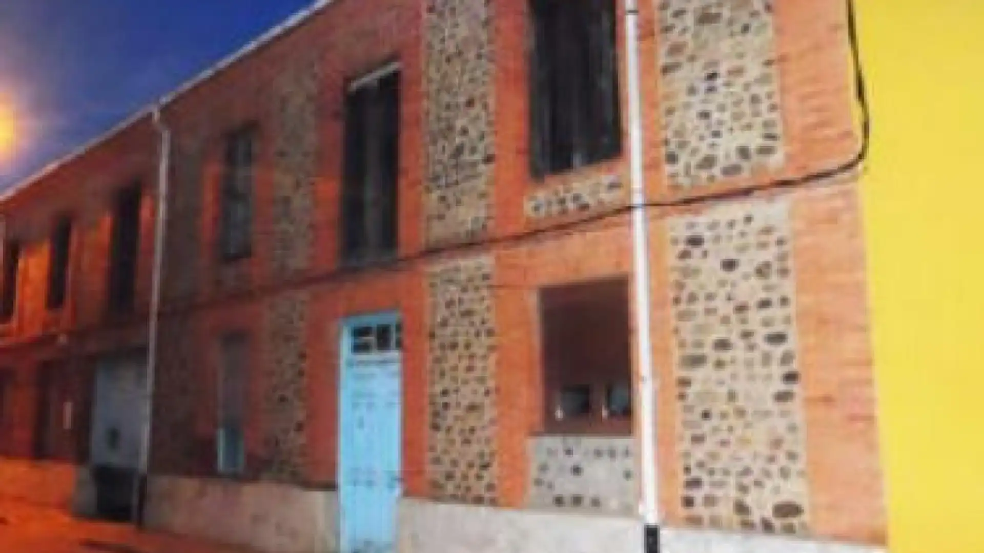 Vista exterior de Casa o chalet en venta en San Cristóbal de la Polantera con Calefacción