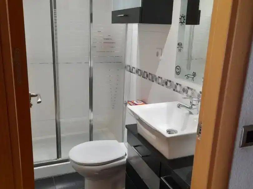 Bany de Pis en venda en Valdemoro amb Aire condicionat i Piscina