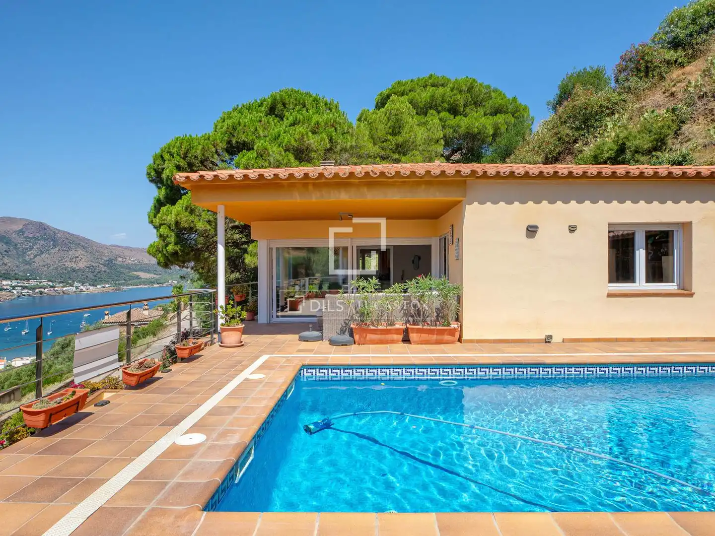 Piscina de Casa o xalet en venda en El Port de la Selva amb Calefacció, Terrassa i Traster
