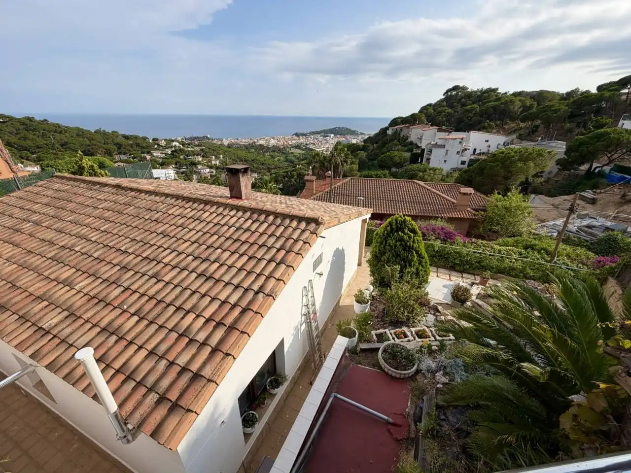 Vista exterior de Casa o xalet en venda en Lloret de Mar amb Aire condicionat, Calefacció i Jardí privat