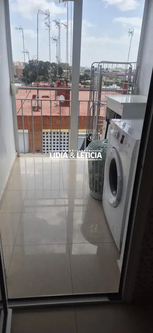 Terraza de Piso en venta en Alcalá de Guadaira con Calefacción, Jardín privado y Terraza