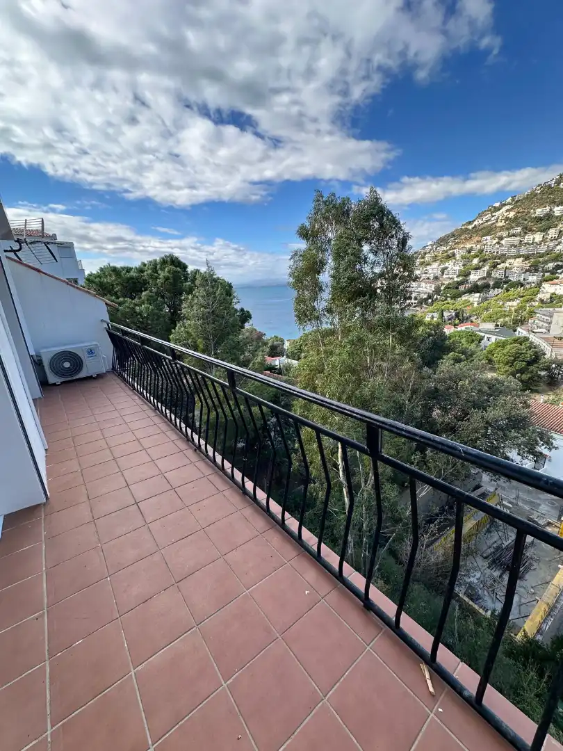 Vista exterior de Piso en venta en Roses con Aire acondicionado, Calefacción y Terraza