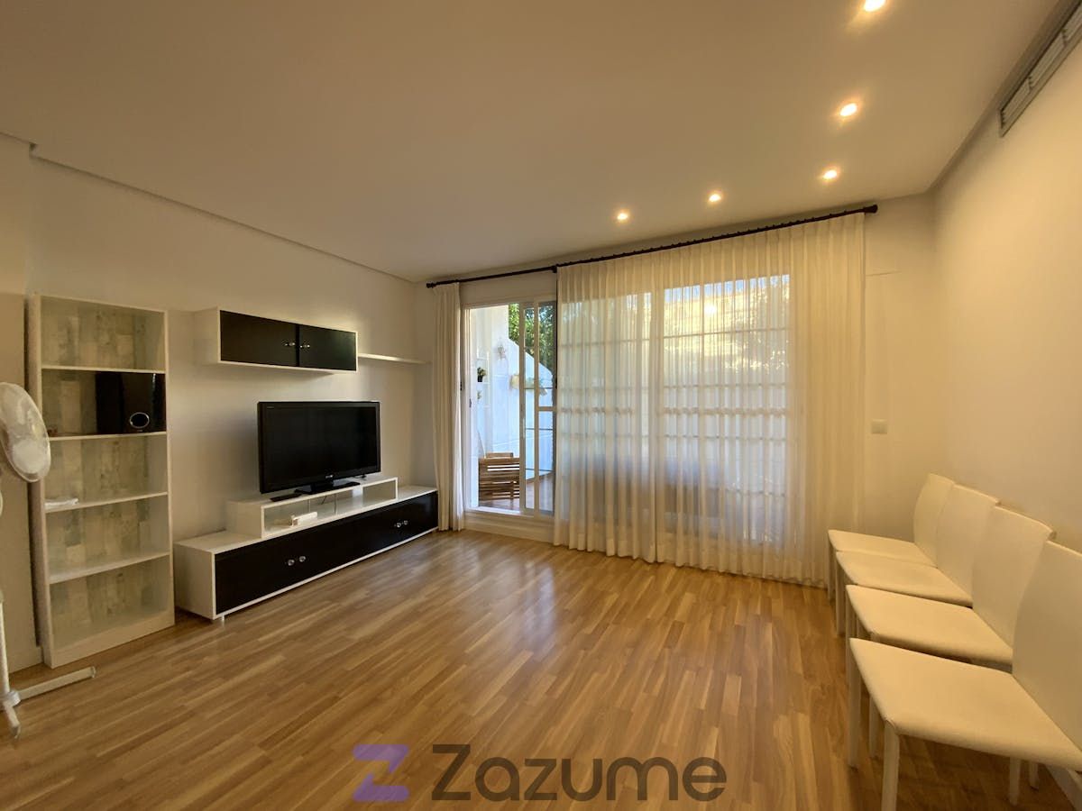 Living room of Flat to rent in Bétera  with Private garden, Parquet flooring and Terrace