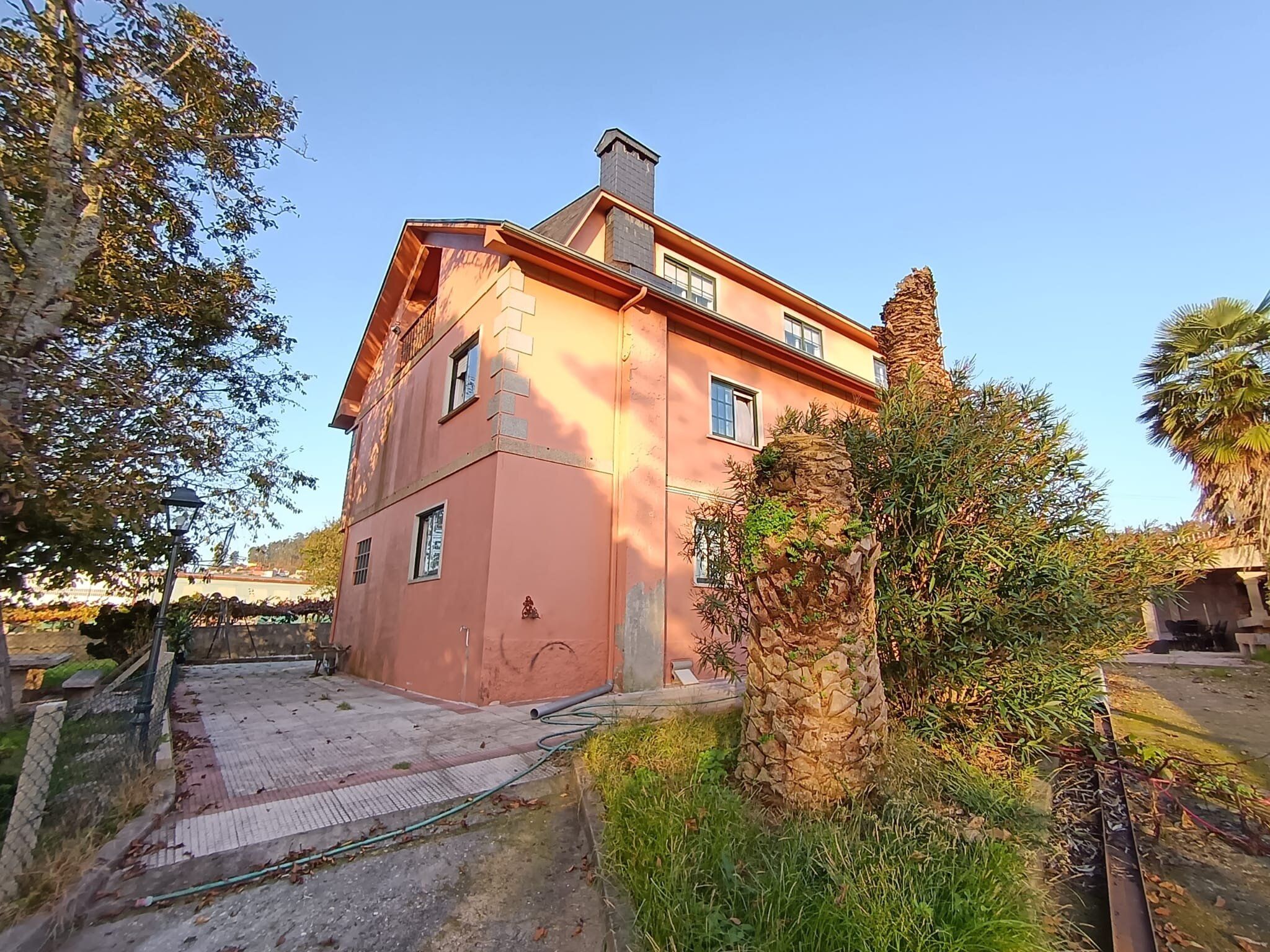 Exterior view of House or chalet for sale in Pontevedra Capital   with Heating, Private garden and Parquet flooring