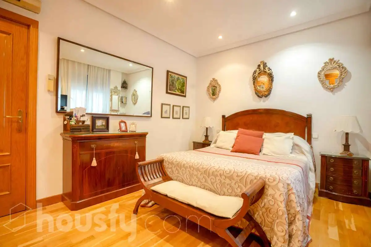 Habitación de Ático en venta en Madrid con Aire acondicionado, Calefacción y Parquet