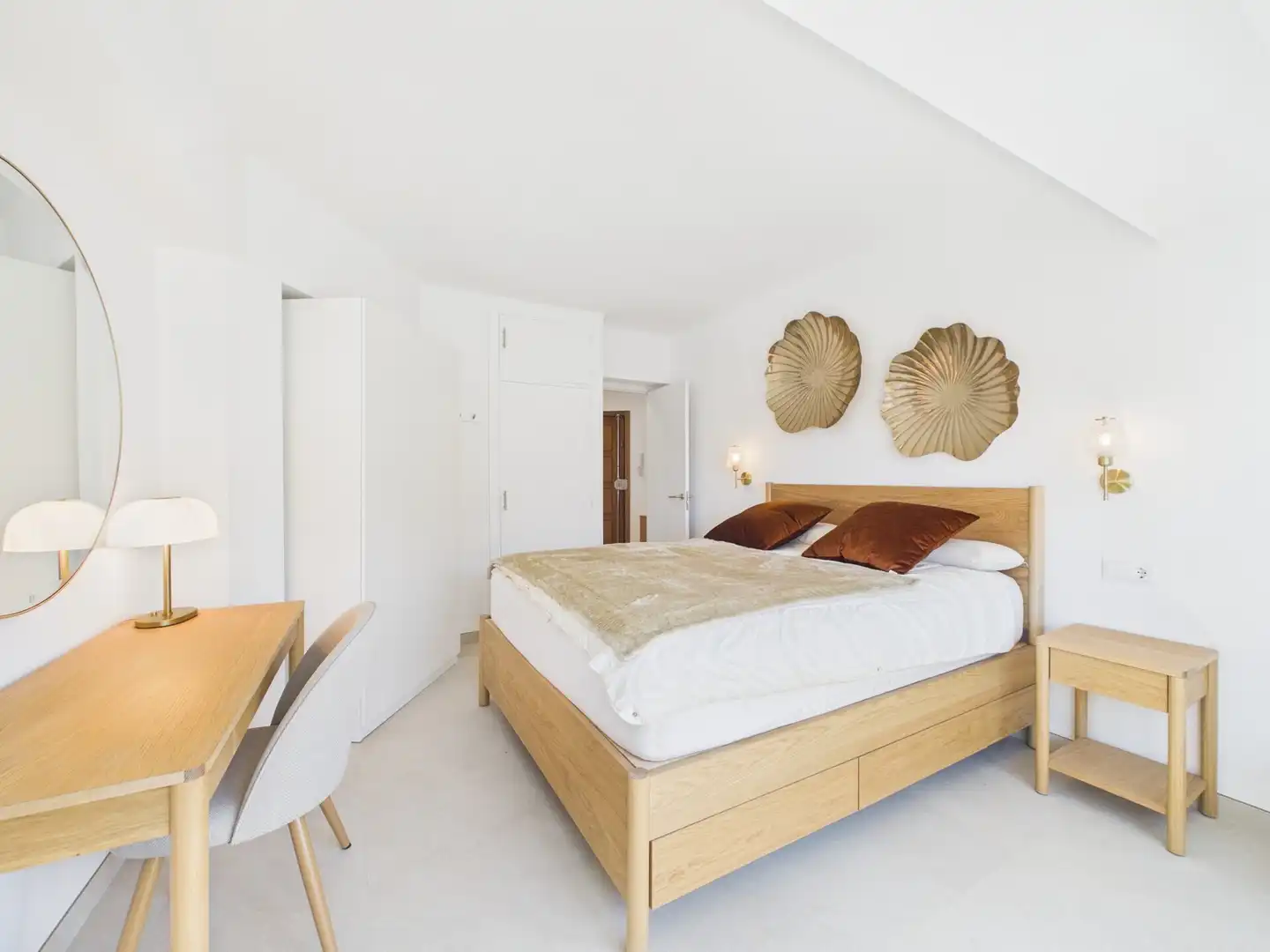 Dormitori de Apartament de lloguer en  Palma de Mallorca amb Aire condicionat i Moblat