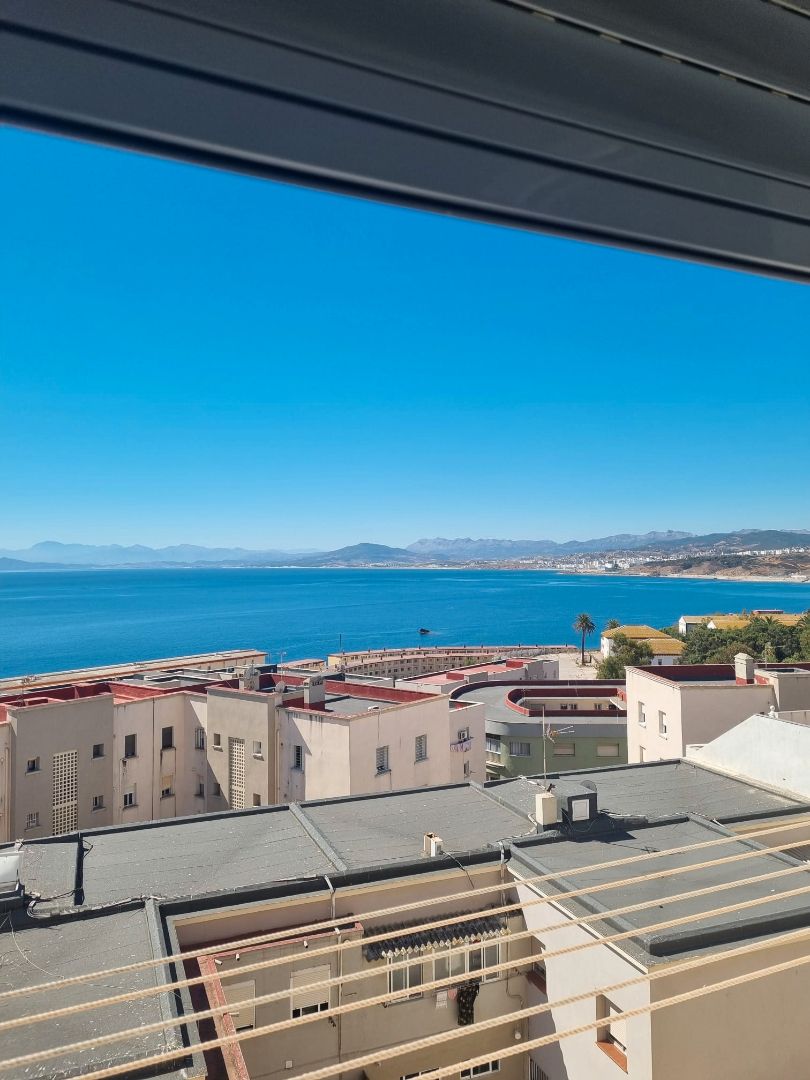 Vista exterior de Pis de lloguer en  Ceuta Capital amb Moblat i Forn
