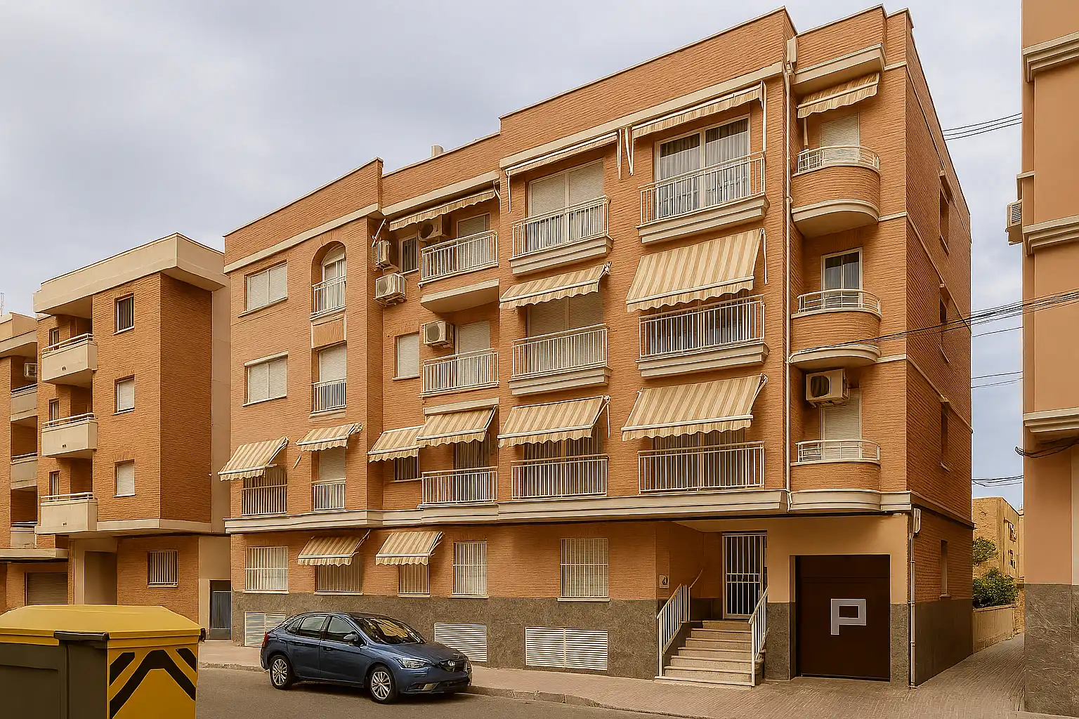 Vista exterior de Pis en venda en Elche / Elx