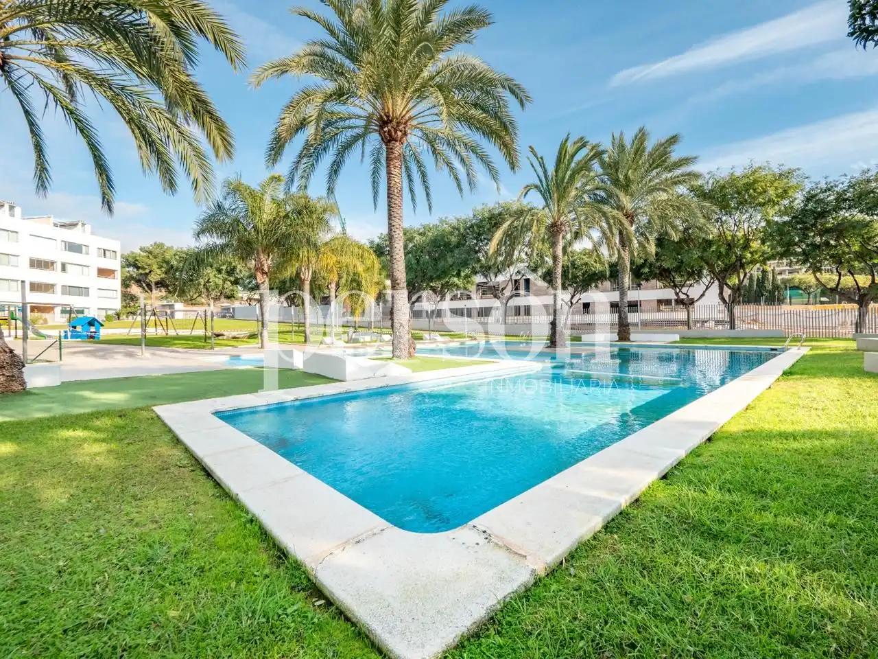 Piscina de Pis en venda en Oropesa del Mar / Orpesa amb Aire condicionat, Calefacció i Terrassa