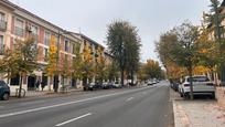 Vista exterior de Dúplex en venda en Aranjuez amb Aire condicionat i Balcó