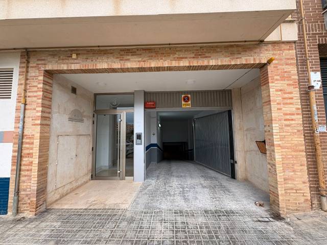 Garaje en Alquiler en Carrer Joan Giner, 3 en Catarroja