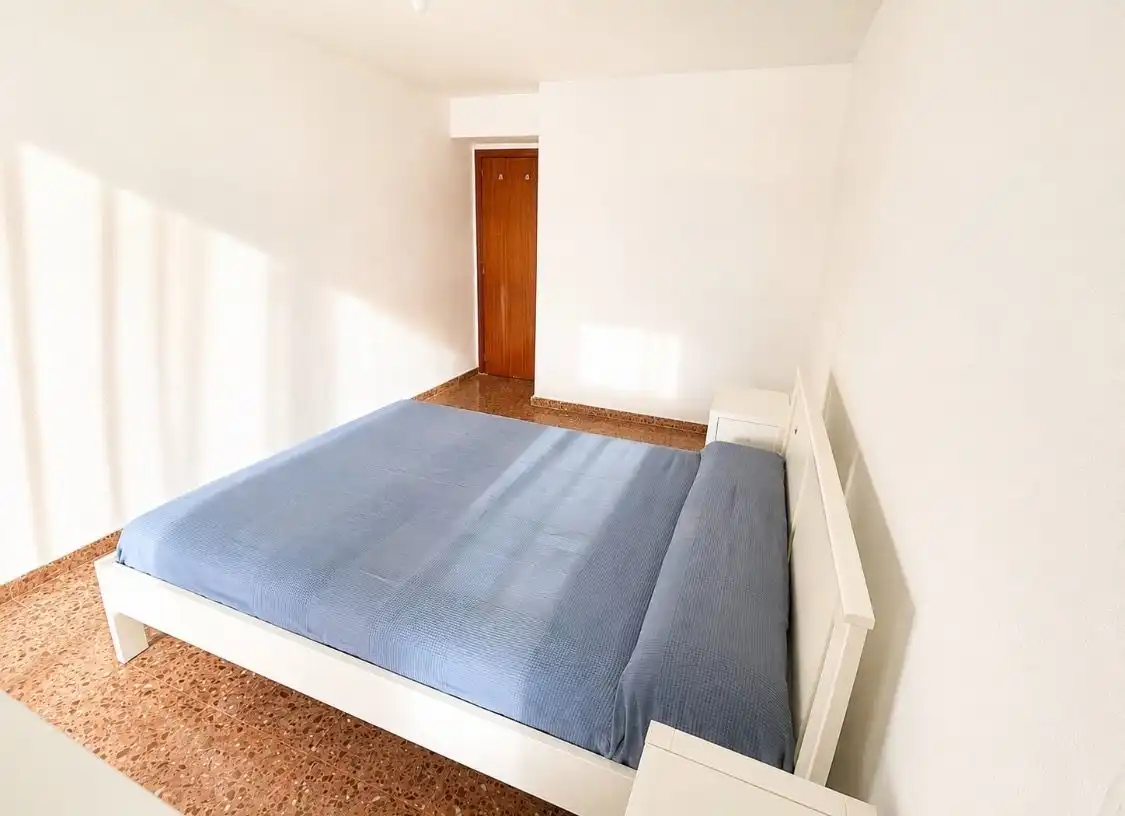 Dormitori de Apartament en venda en Pareja amb Calefacció, Terrassa i Traster
