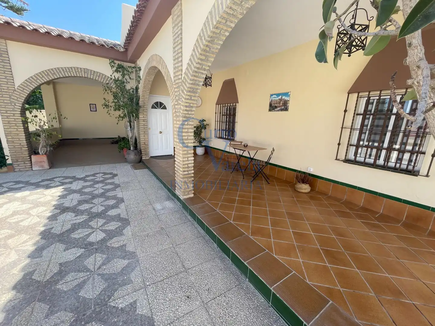 Terrace of Country homes for sale in Dos Hermanas  with Air Conditioner, Heating and Private garden