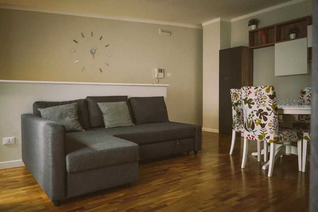 Sala d'estar de Pis de lloguer en L'Hospitalet de Llobregat amb Moblat i Es permeten mascotes