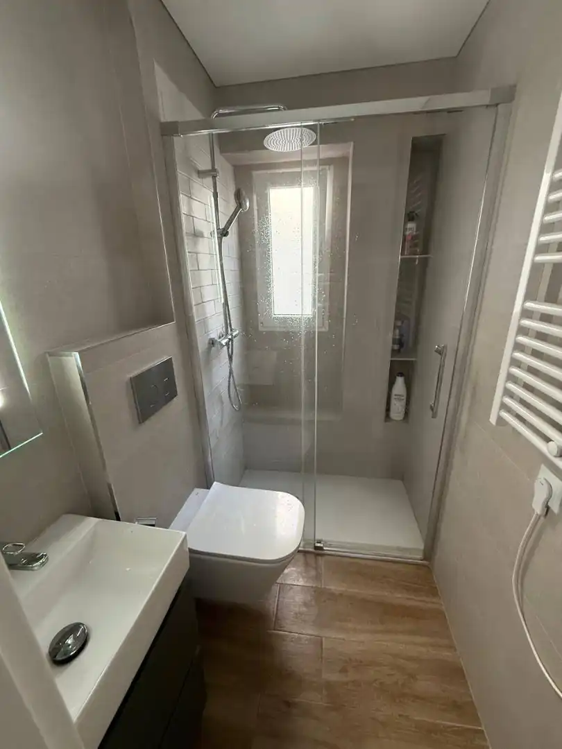 Baño de Piso en venta en Gandia con Aire acondicionado, Amueblado y TV