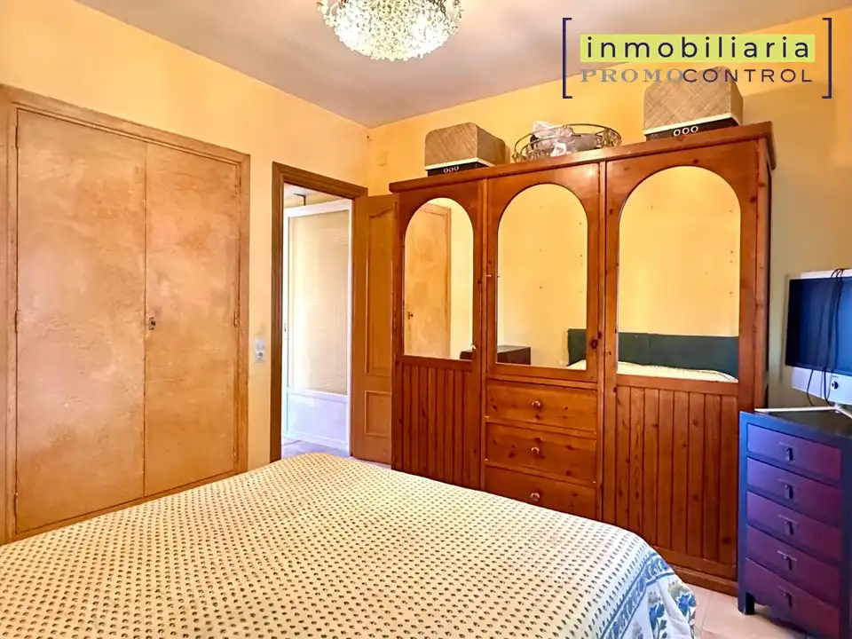 Bedroom of Houses for sale in San Mateo de Gállego  with Air Conditioner, Heating and Private garden