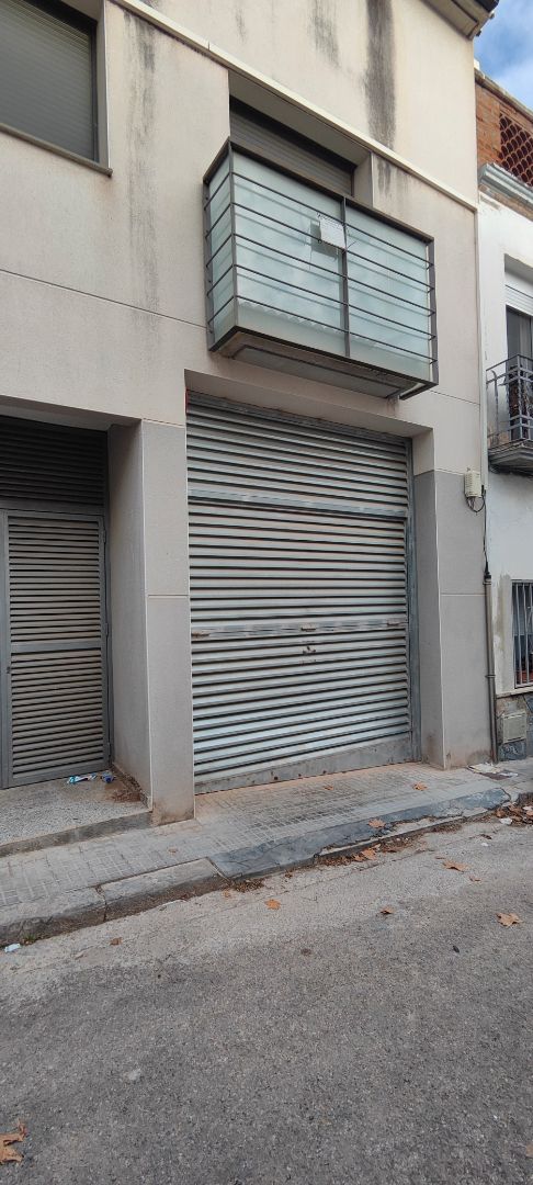 Vista exterior de Garatge en venda en Sant Llorenç d'Hortons