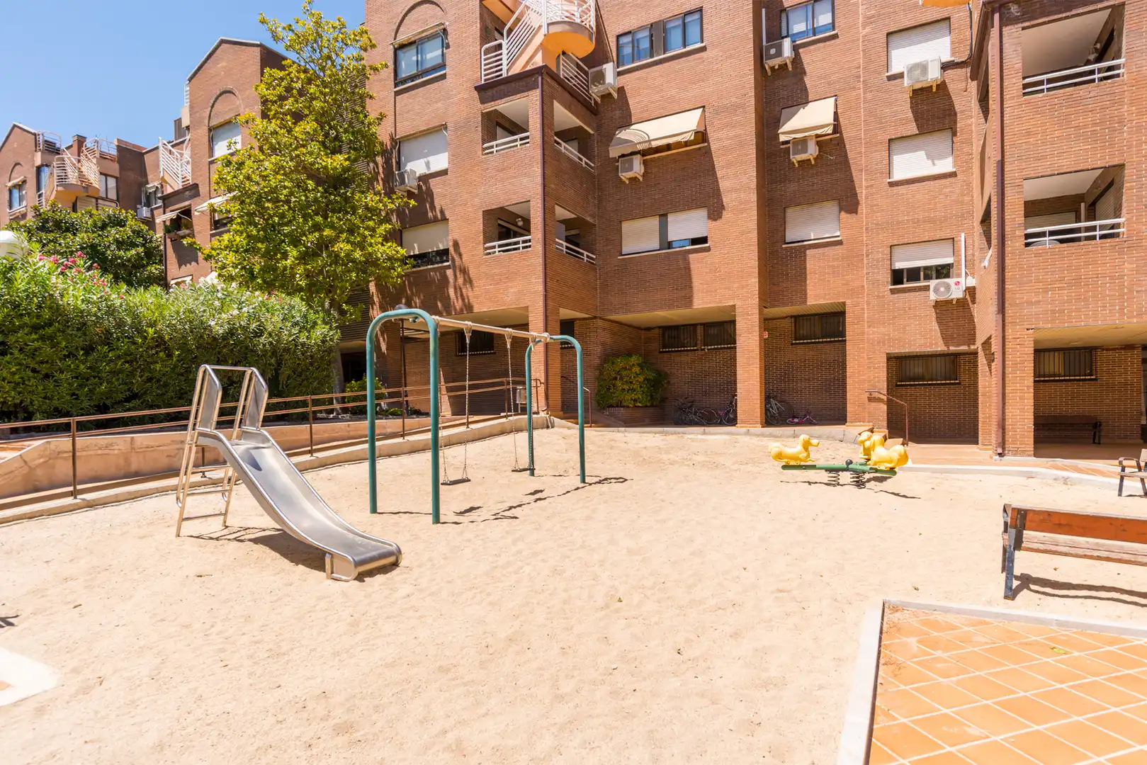 Wohnung zur Miete in Avenida de Europa, Avenida Europa