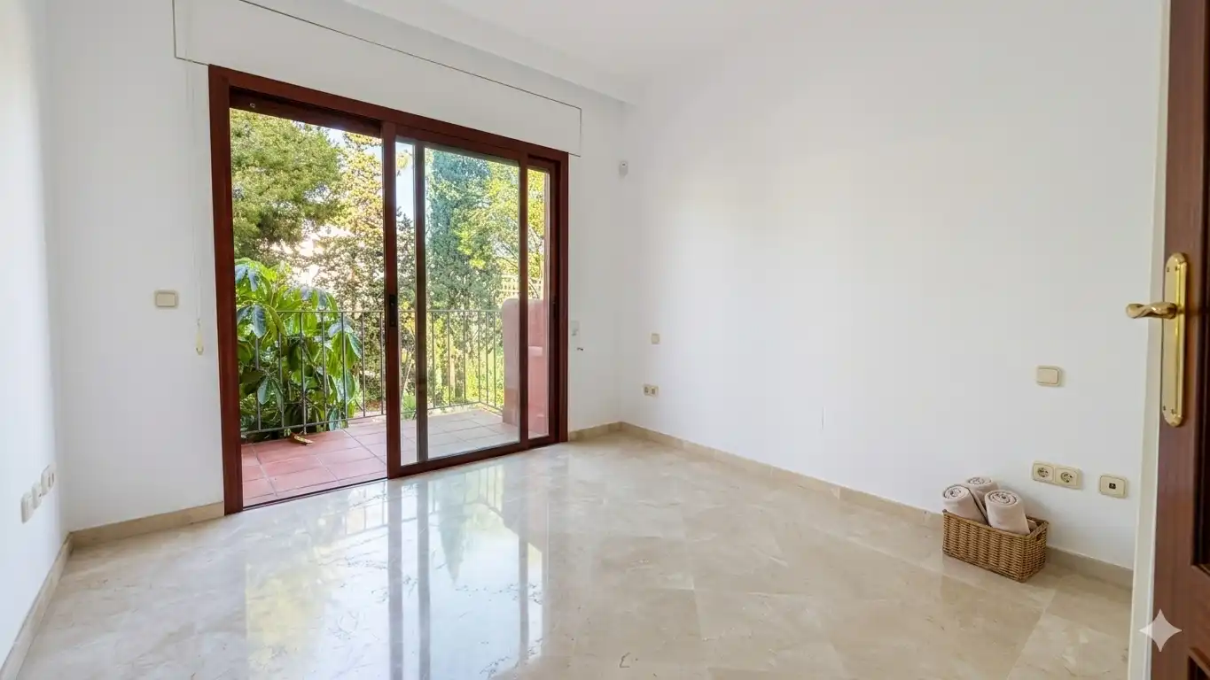 Piso en venta en Urbanizacion Menara Beach, 8, Guadalmansa