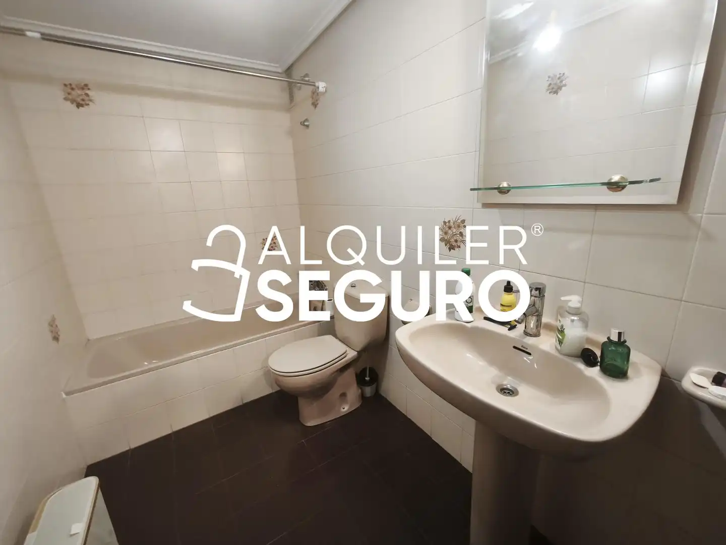 Baño de Piso de alquiler en Zaragoza con Calefacción, Terraza y Trastero