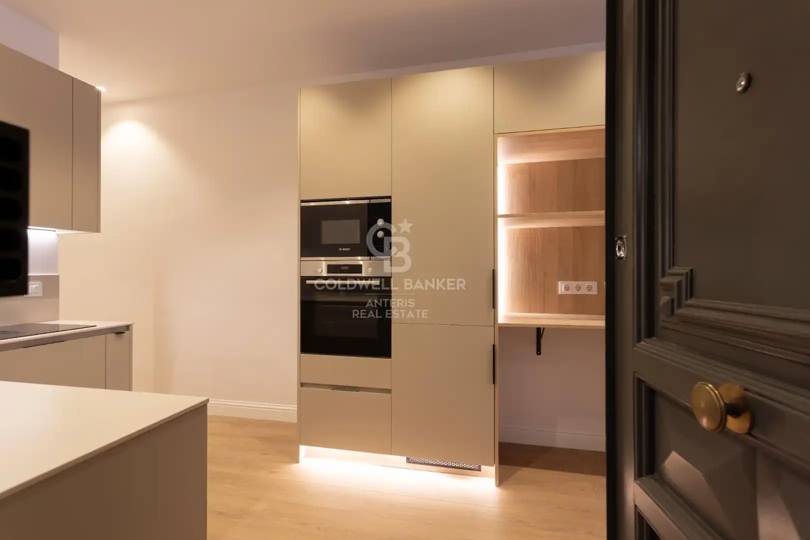 Cocina de Piso en venta en Barcelona con Aire acondicionado, Calefacción y Balcón