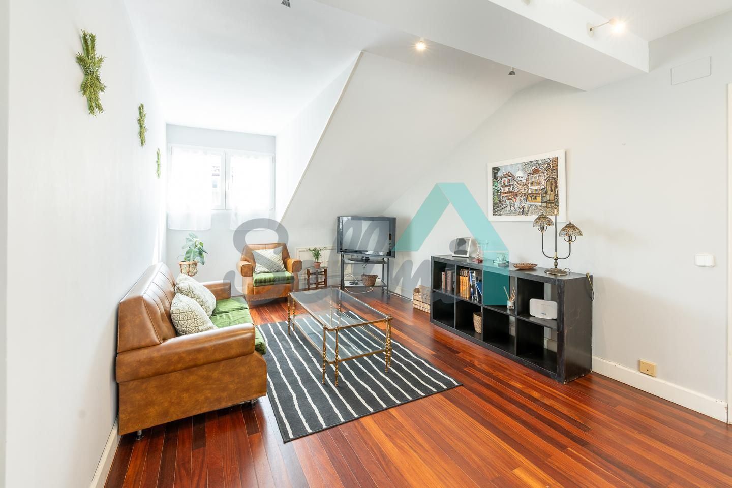 Living room of Flat to rent in Oviedo   with Heating, Parquet flooring and Furnished