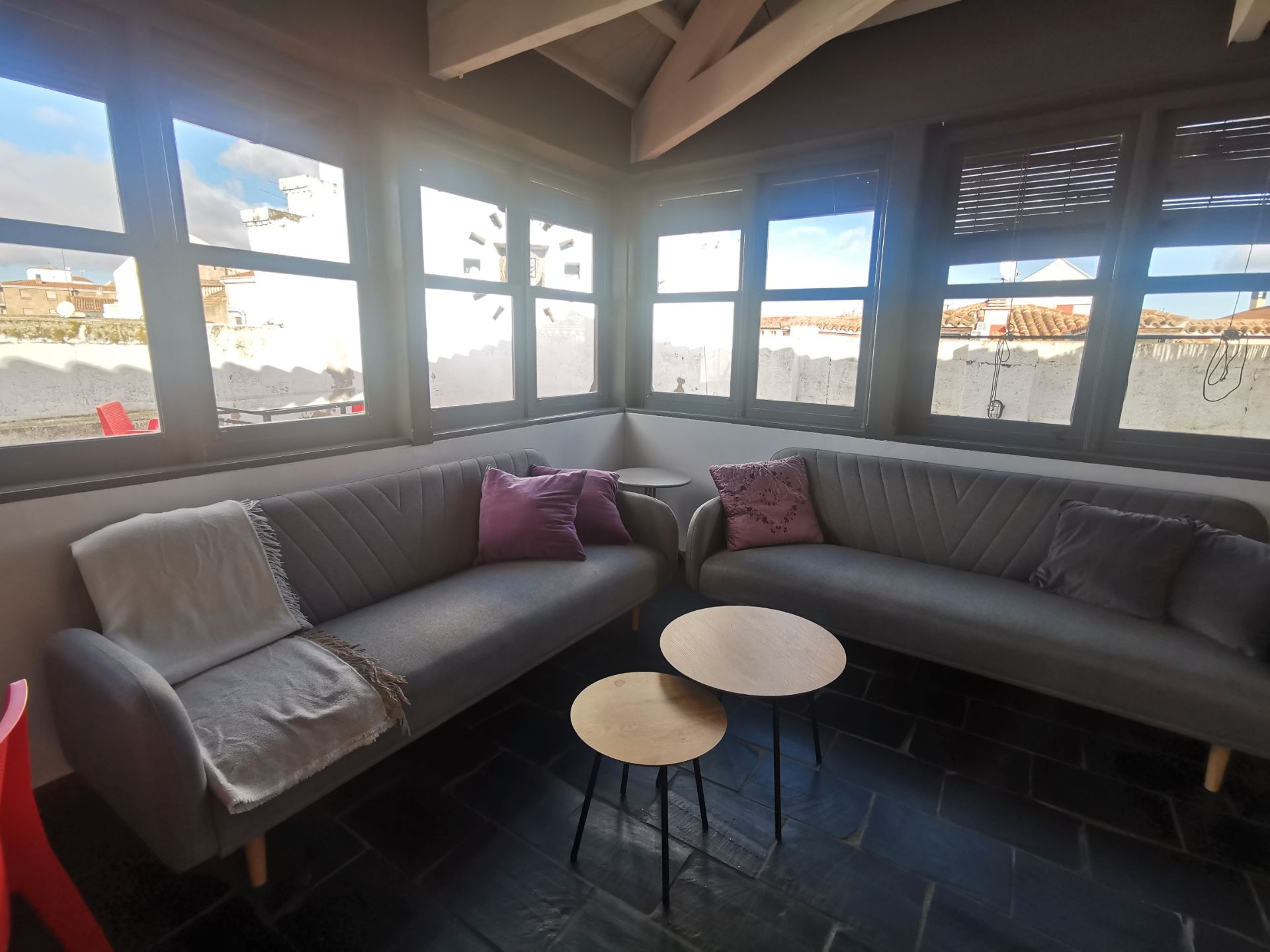 Sala d'estar de Àtic de lloguer en Salamanca Capital amb Calefacció, Terrassa i Moblat