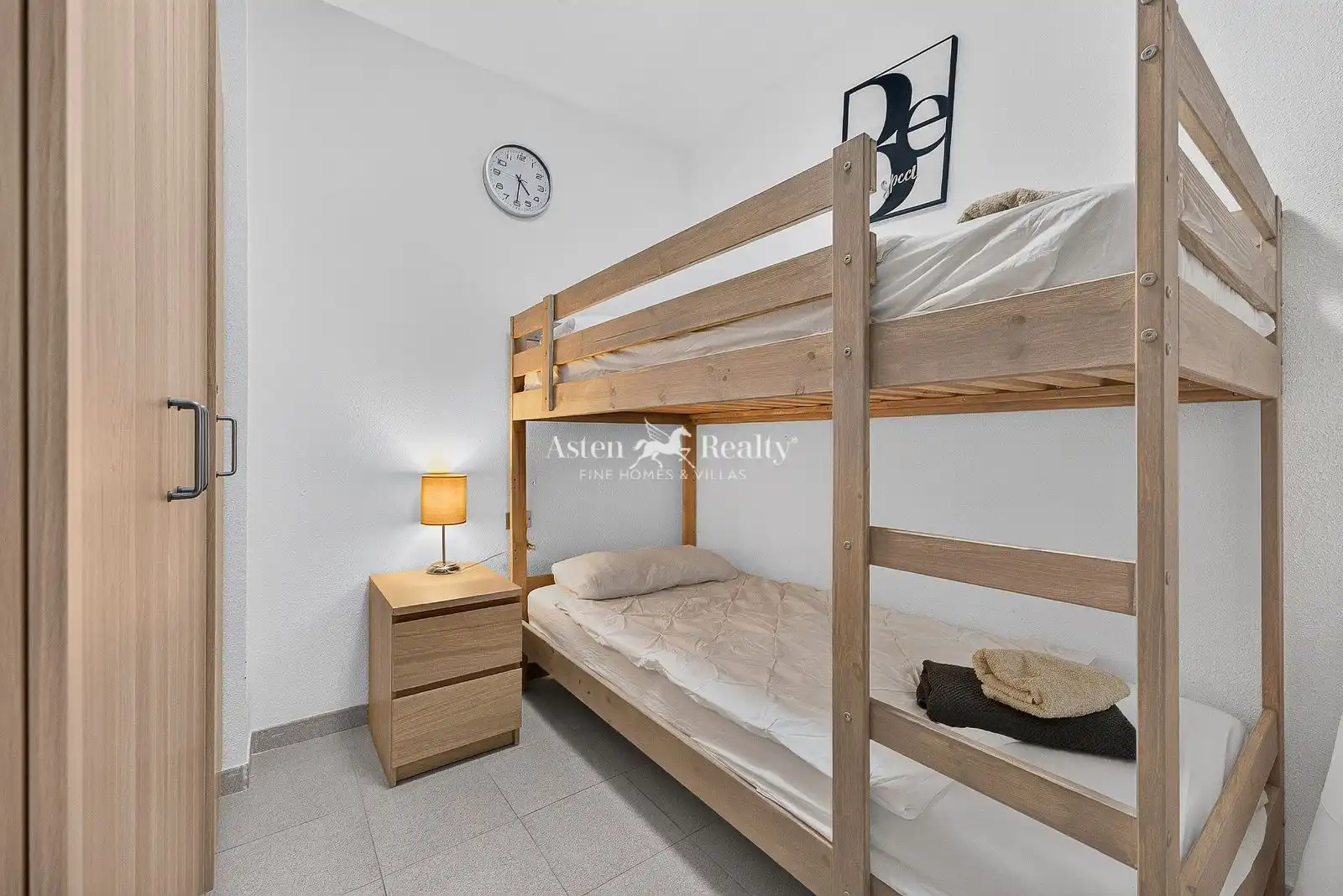 Dormitori de Apartament en venda en Santiago del Teide amb Aire condicionat, Terrassa i Piscina