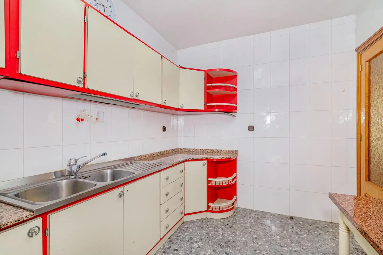 Cocina de Casa o chalet en venta en Peligros con Terraza, Piscina y Amueblado