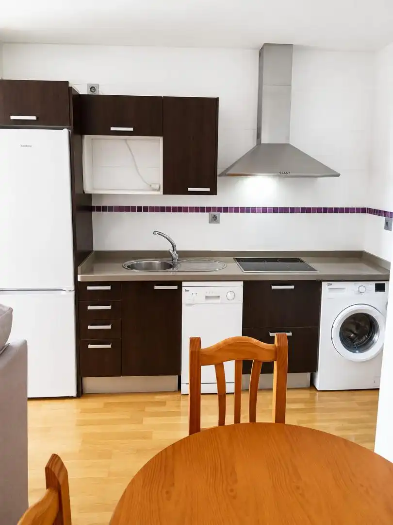 Cocina de Apartamento en venta en Dos Hermanas con Trastero y Amueblado