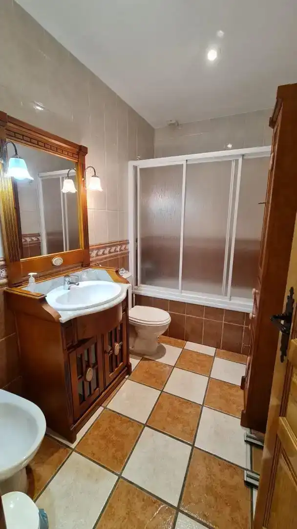 Bany de Casa o xalet en venda en Jaraicejo amb Aire condicionat