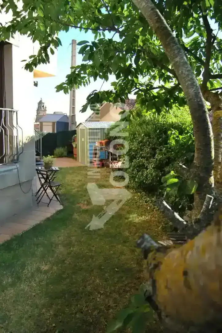 Jardí de Casa adosada en venda en Leza amb Calefacció, Jardí privat i Parquet