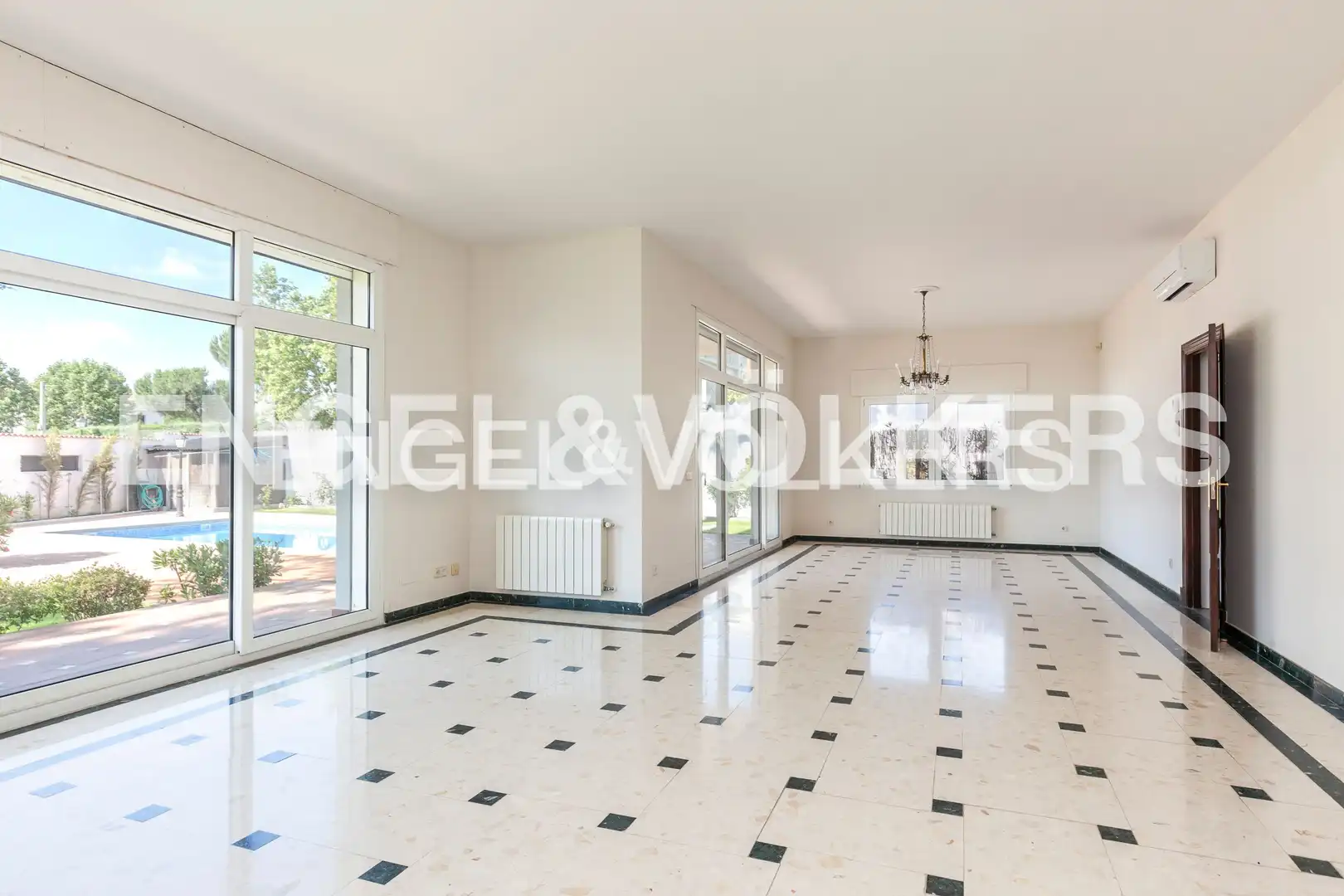 Casa o chalet en venta en Madrid con Aire acondicionado, Calefacción y Jardín privado