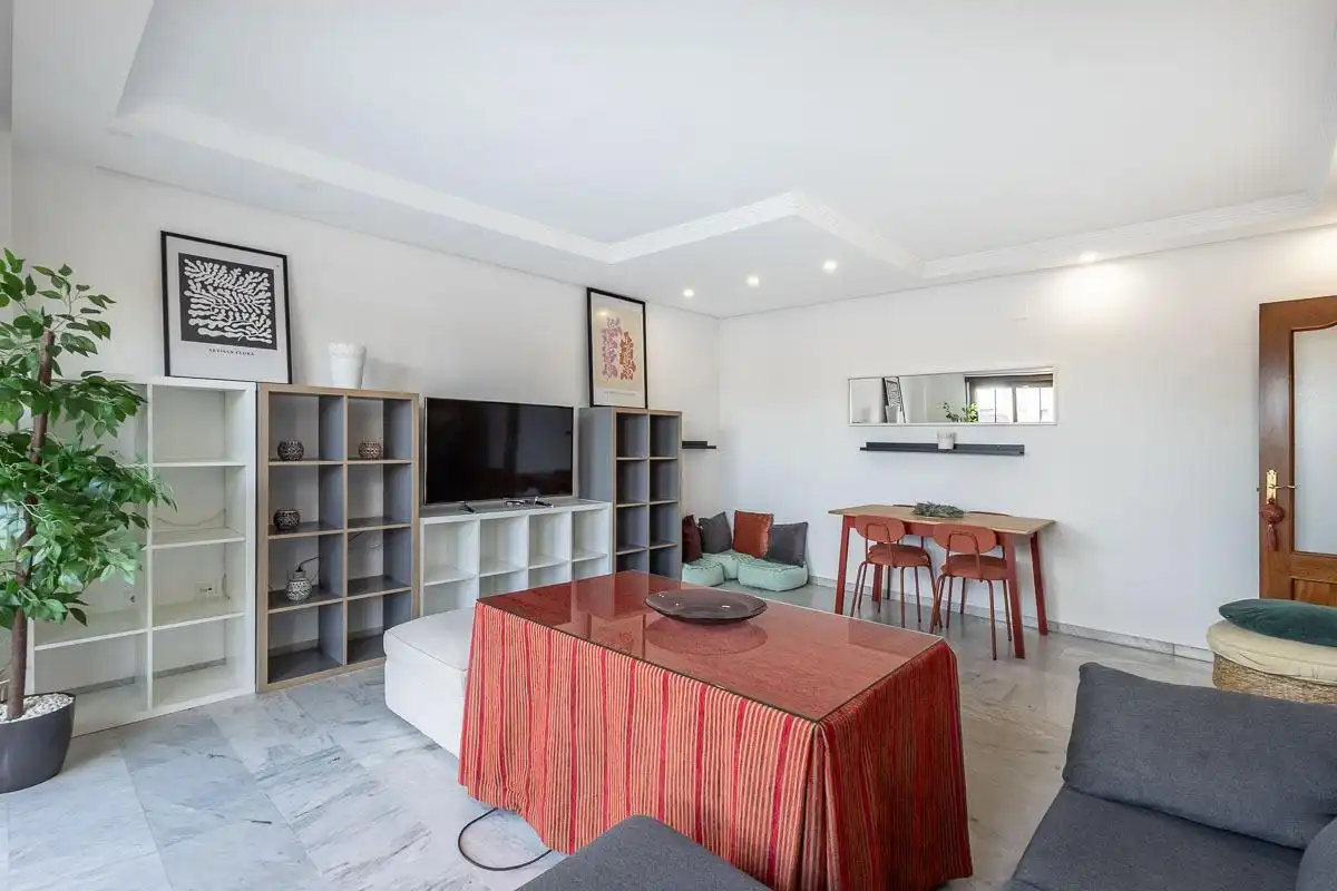 Sala d'estar de Pis en venda en Granada amb Aire condicionat, Calefacció i Piscina comunitària