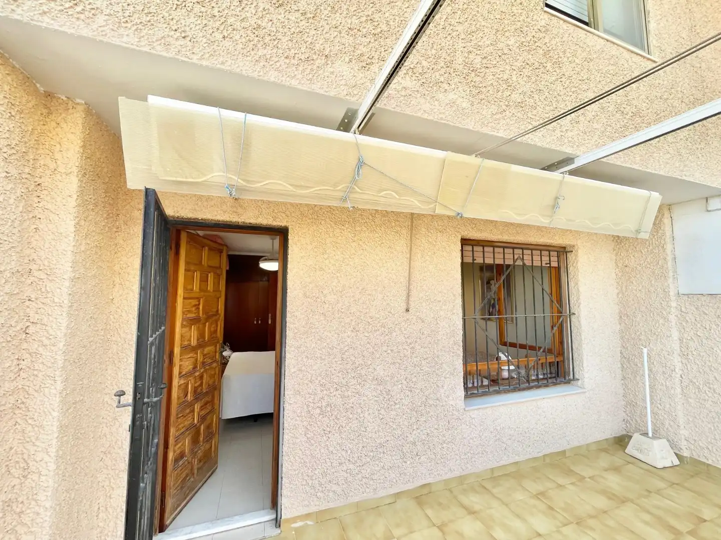 Terrasse von Erdgeschoss zur Miete in Torrevieja mit Klimaanlage, Heizung und Terrasse