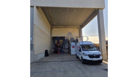 Nave industrial de 1.540 m  Nueva 2023  Muelle de carga  Patio perimetral  Rubí, image 3