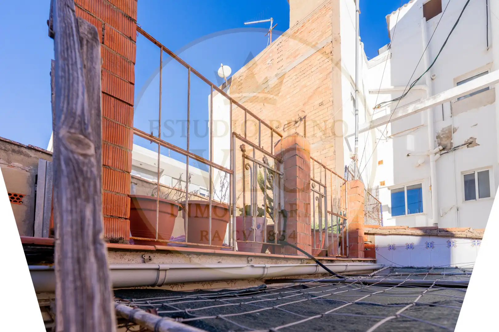Außenansicht von Maisonette zum Verkauf in Valencia mit Terrasse und Balkon