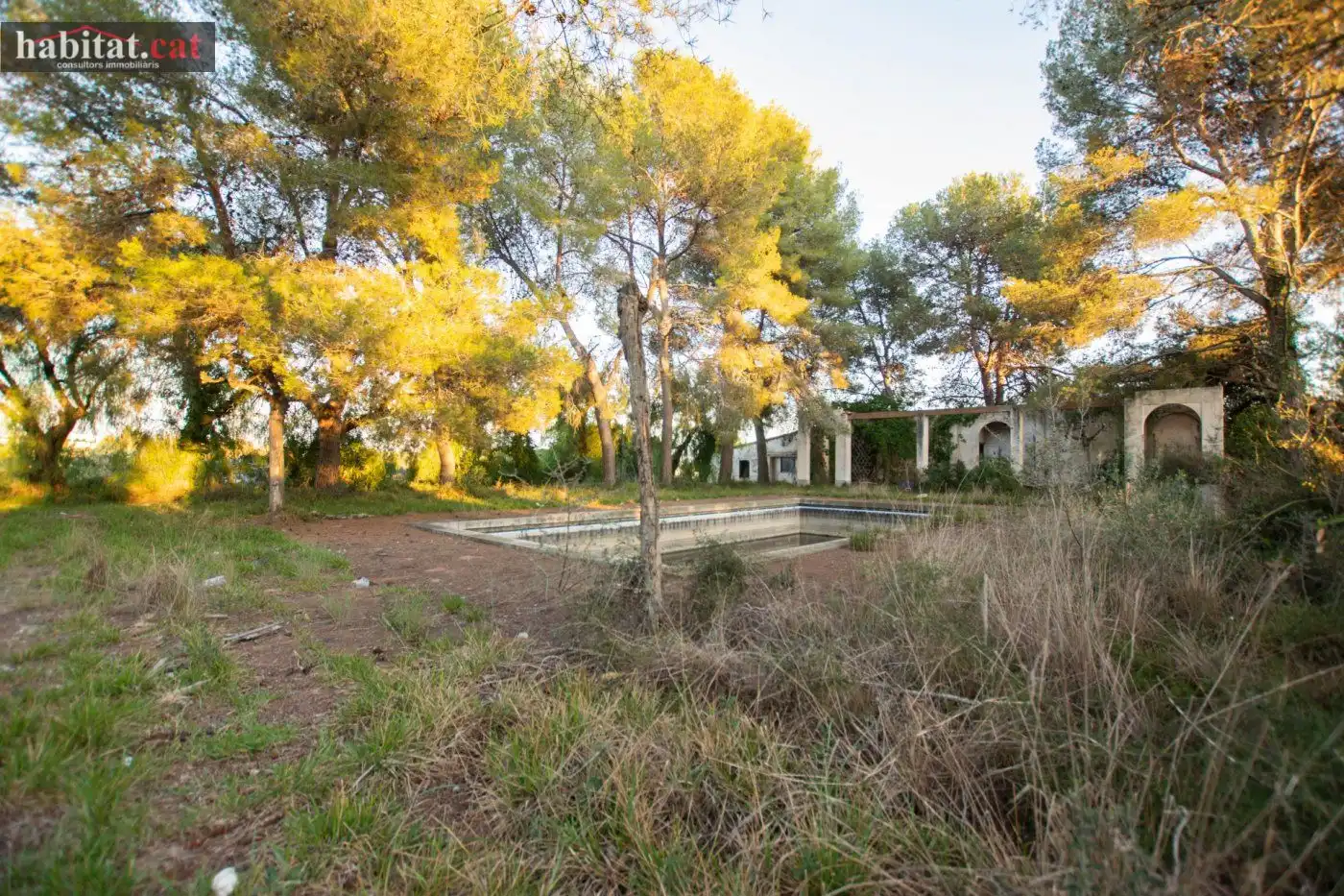 Jardín de Finca rústica en venta en Vilanova i la Geltrú con Jardín privado y Terraza